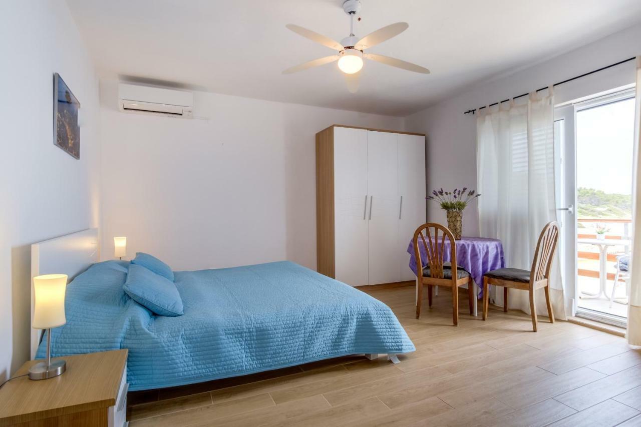 Apartment Marika Mali Lošinj Eksteriør billede