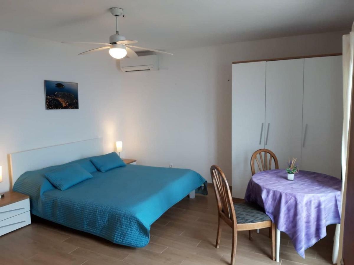 Apartment Marika Mali Lošinj Eksteriør billede